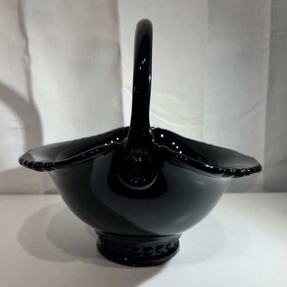 Vintage Large Tiara Black Indiana Large Glass Basket - Picture 1 of 9